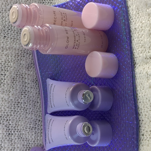Glow Recipe Toner/Cleanser/Bubble T Face Mask Bundle - Picture 4 of 14